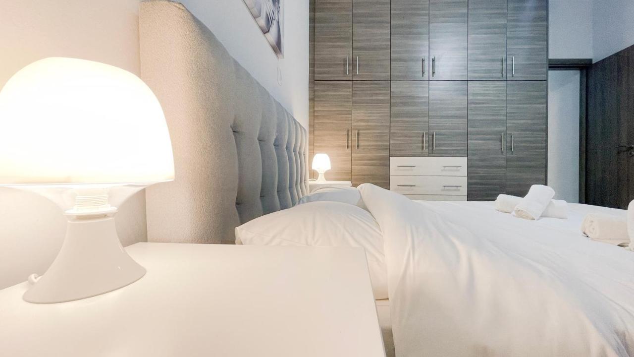 Kodrigktonos Central 77Sqm Apt In Viktoria เอเธนส์ ภายนอก รูปภาพ