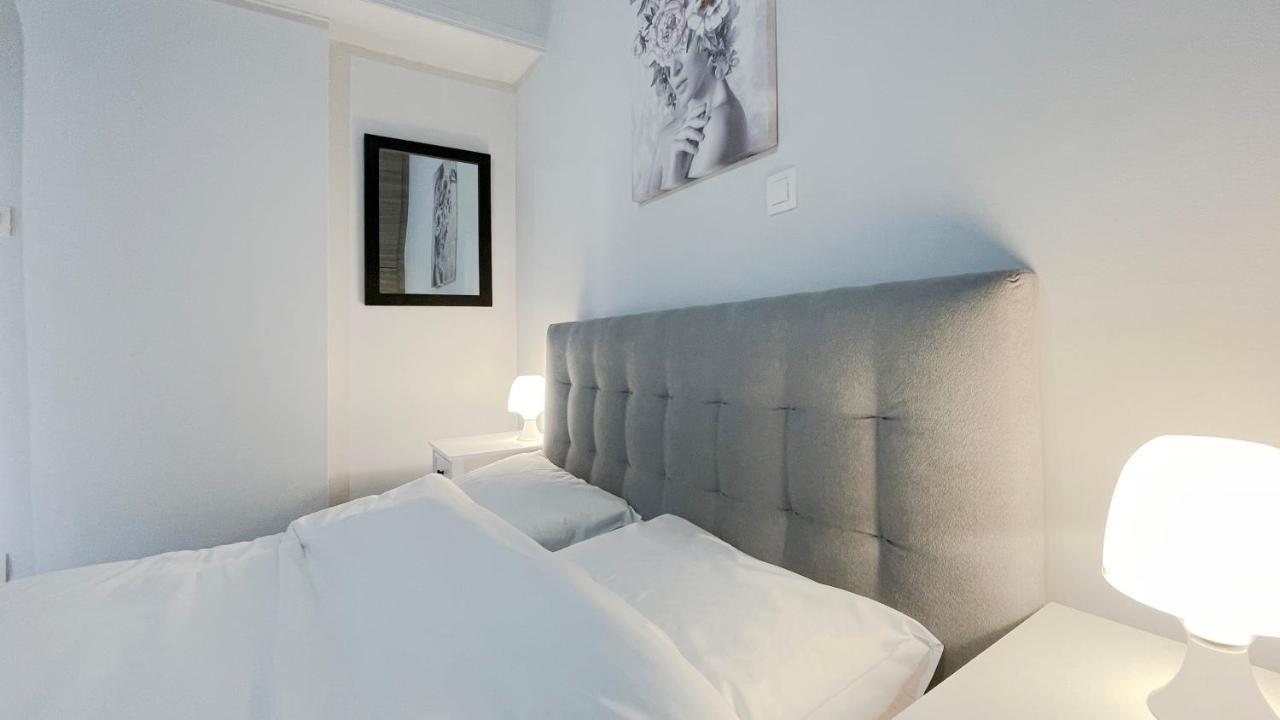 Kodrigktonos Central 77Sqm Apt In Viktoria เอเธนส์ ภายนอก รูปภาพ